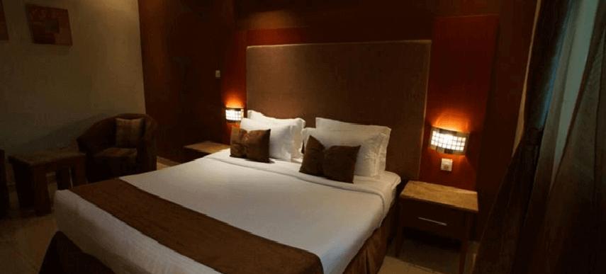 Al Muhaidb Al Takhasosi Suites Рияд Екстериор снимка